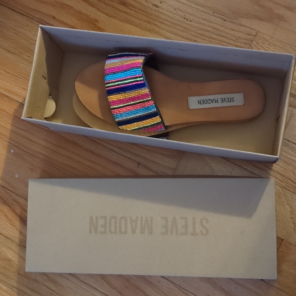 Sandals - Picture 4 of 4
